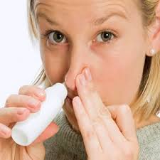 Cómo se debe utilizar una pera de goma para limpiar una nariz tapada